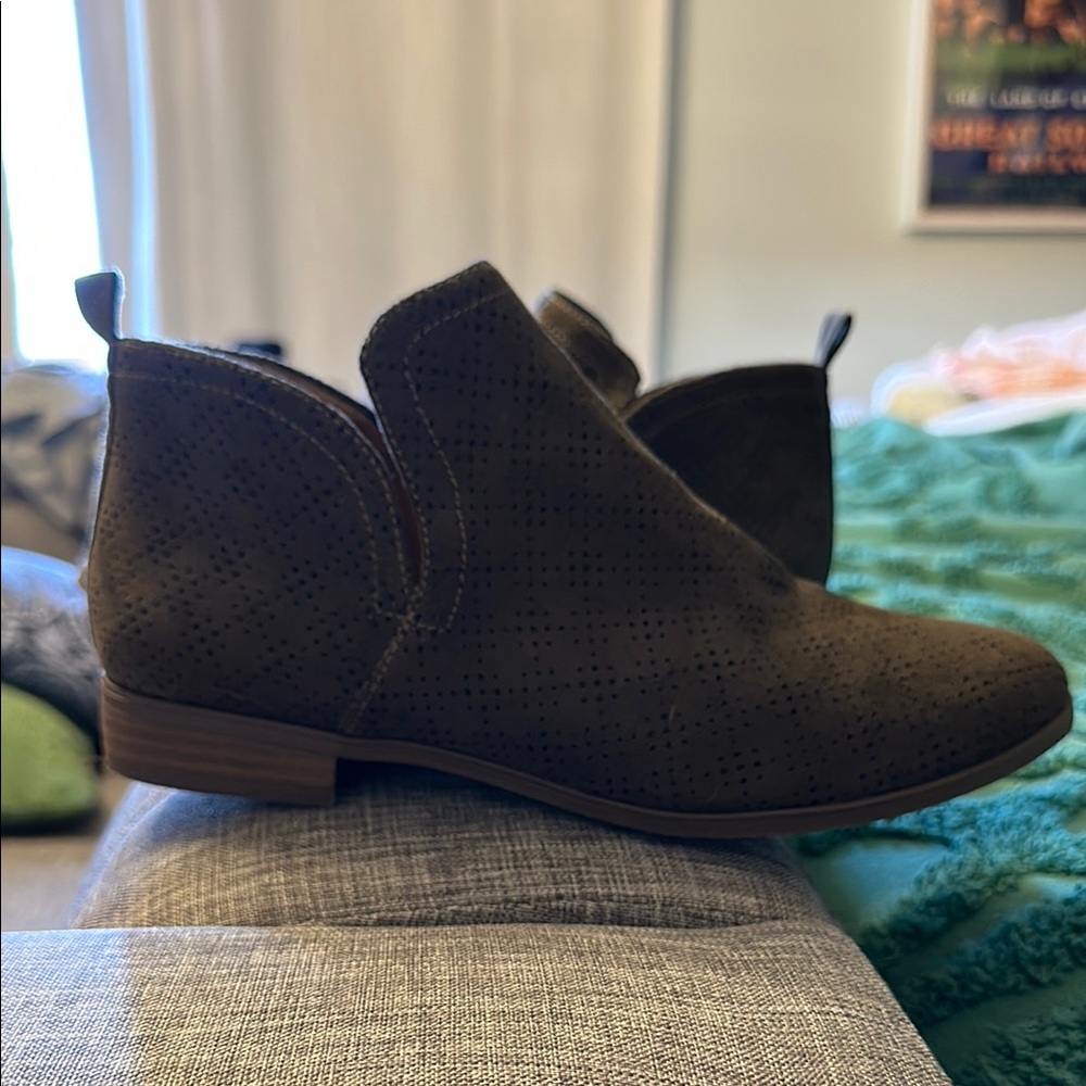 Dr Scholls Be Energized Army Green Booties